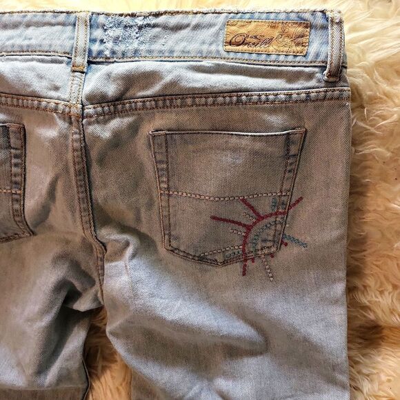 O'Neil cropped very stylish skaterpants,with embroidered sunshineon right pocket - Picture 7 of 7